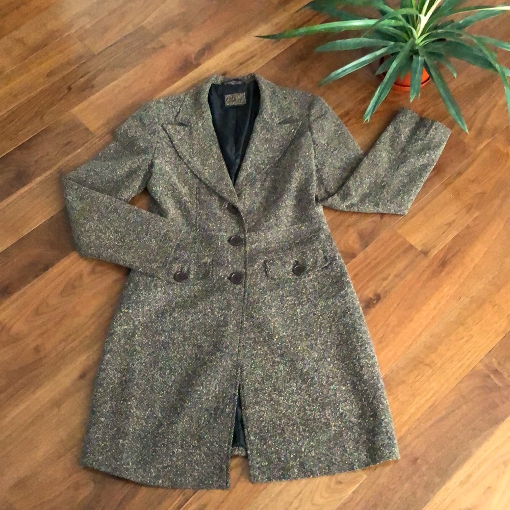 Fashionable fall jacket